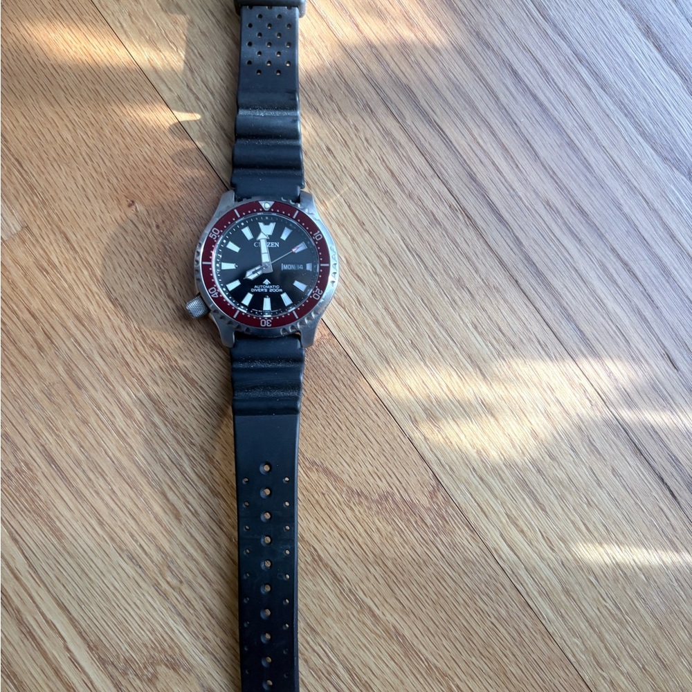 Citizen Red and Black Diver's Watch - Picture 2 of 3